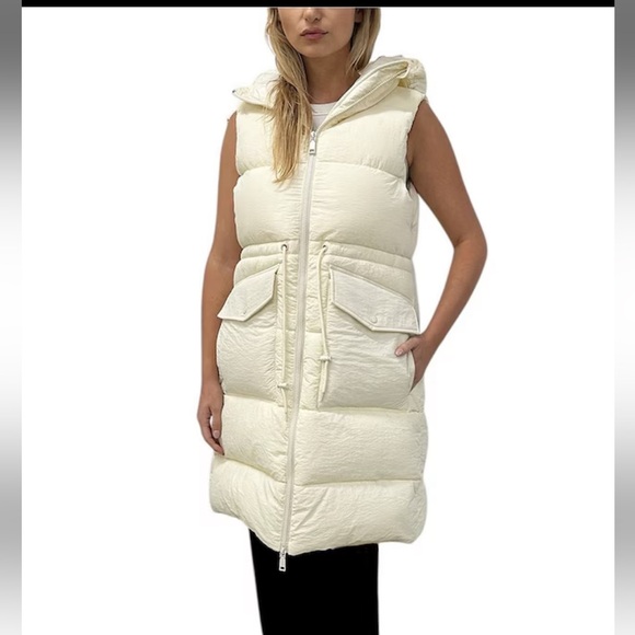 Rebecca Minkoff Jackets & Blazers - NWT REBECCA MINKOFF Cream Sleeveless Puffer Vest